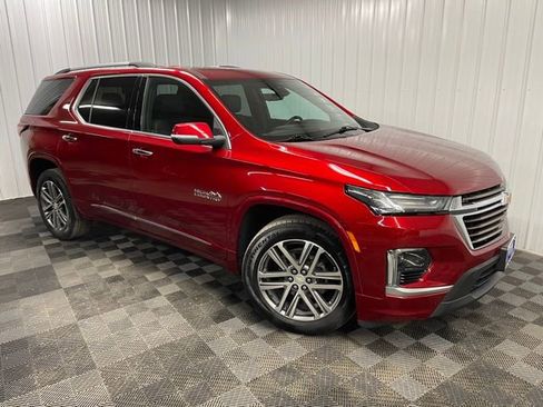 Used 2023 Chevrolet Traverse High Country AWD/4WD image 1