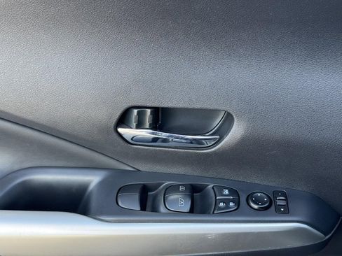 Used 2020 Nissan Kicks SR w/ SR Premium Package image 17