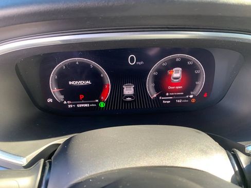 Used 2023 Acura MDX A-Spec image 30