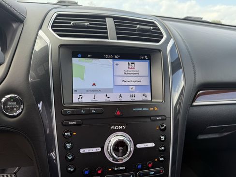Used 2019 Ford Explorer Platinum image 15