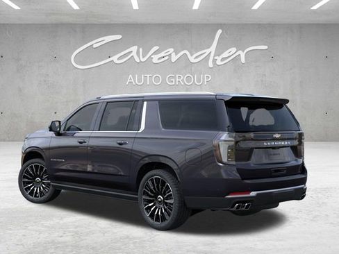 New 2026 Chevrolet Suburban High Country image 3