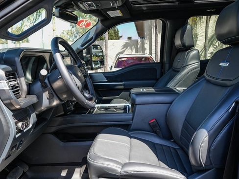 Used 2026 Ford F250 Platinum AWD/4WD image 17