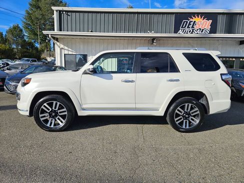 Used 2018 Toyota 4Runner Limited image 13