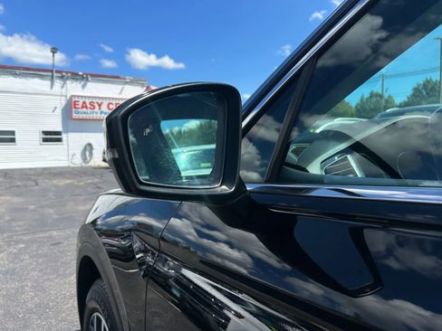 Used 2018 Volkswagen Tiguan SE image 26