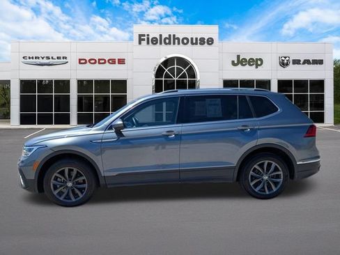 Used 2022 Volkswagen Tiguan SE AWD/4WD image 16