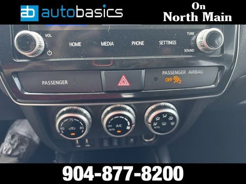 Used 2021 Mitsubishi Outlander Sport SE image 26