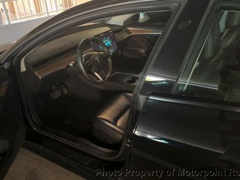 Used 2022 Tesla Model 3 RWD image 2
