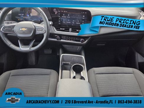 Used 2025 Chevrolet Equinox LT FWD image 6