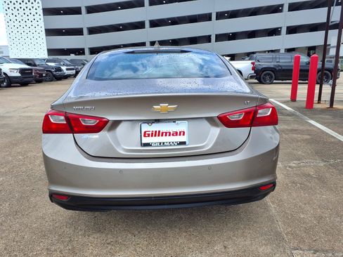 Used 2025 Chevrolet Malibu LT FWD image 26