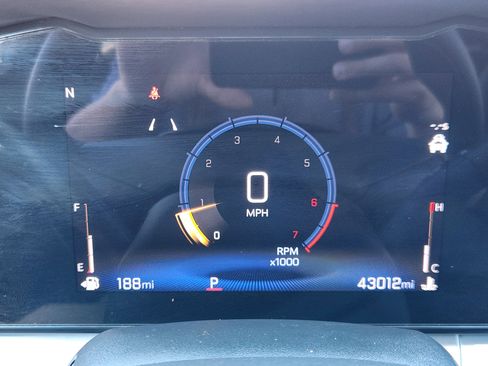 Used 2025 Chevrolet Trax LT image 16