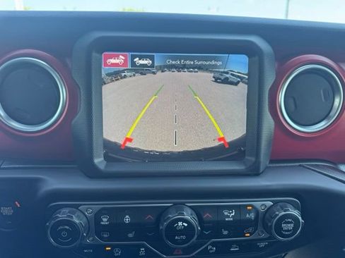 Used 2023 Jeep Wrangler Unlimited Rubicon w/ Xtreme 35 Tire Package AWD/4WD image 18