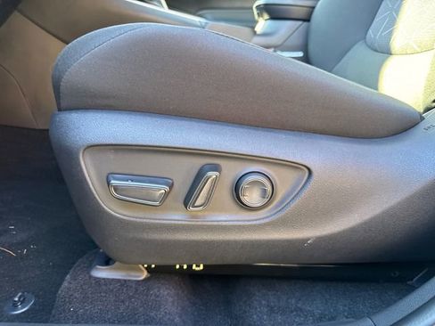 New 2025 Toyota RAV4 XLE image 39