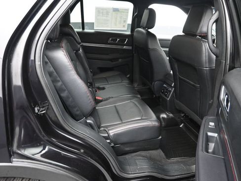 Used 2019 Ford Explorer Sport w/ Equipment Group 401A AWD/4WD image 10