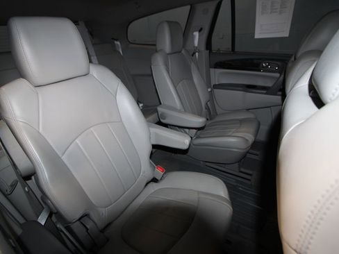 Used 2015 Buick Enclave Leather image 20