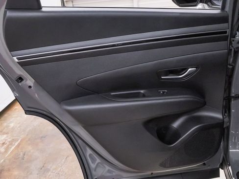 Certified 2024 Hyundai Tucson SE image 25