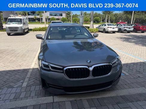 Used 2023 BMW 530i w/ Luxury Seating Package RWD image 4
