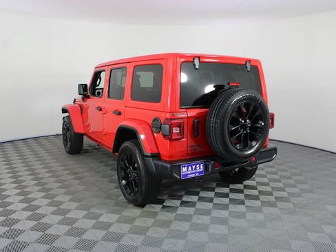 Used 2025 Jeep Wrangler Unlimited Sahara w/ Safety Group AWD/4WD image 21