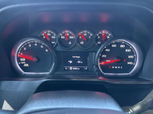 Used 2022 Chevrolet Silverado 1500 Custom Trail Boss AWD/4WD image 16