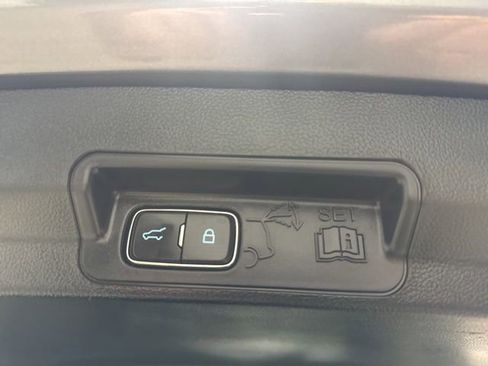 Used 2023 Ford Explorer XLT w/ Equipment Group 202A image 21