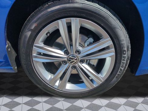 Used 2024 Volkswagen Jetta SE FWD image 30