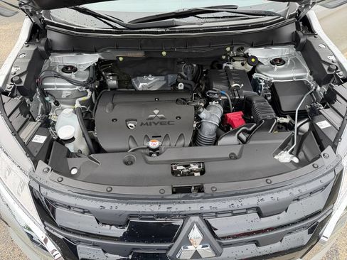 Used 2025 Mitsubishi Outlander Sport LE AWD/4WD image 27