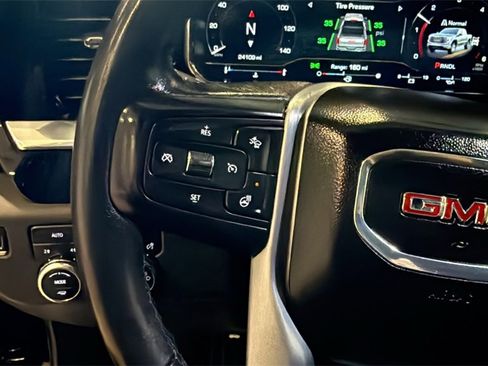 Used 2022 GMC Sierra 1500 Elevation image 31