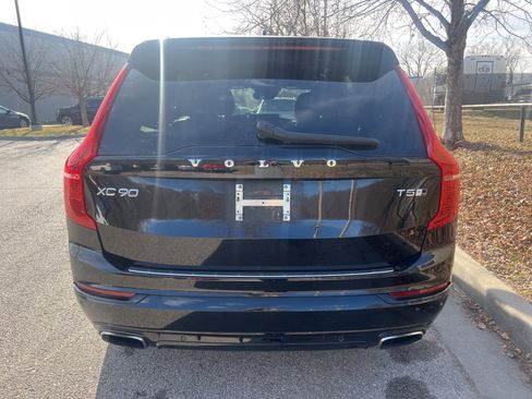 Used 2019 Volvo XC90 T5 R-Design w/ Advanced Package image 4