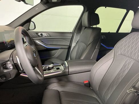 New 2026 BMW X5 M60i image 23