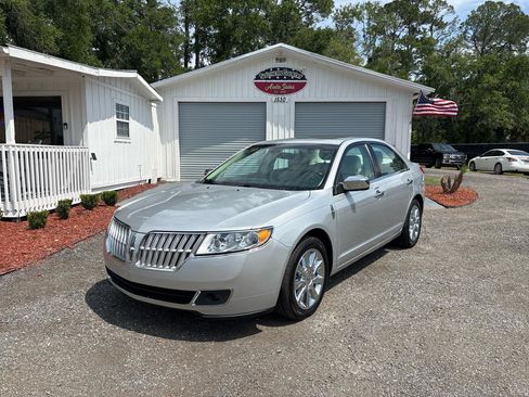 Used 2012 Lincoln MKZ FWD image 1