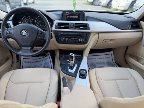 Used 2014 BMW 320i Sedan RWD image 14