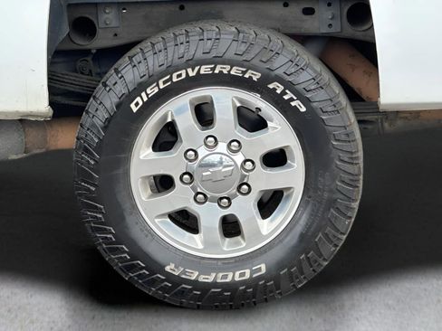 Used 2013 Chevrolet Silverado 2500 LTZ w/ LTZ Plus Package image 22