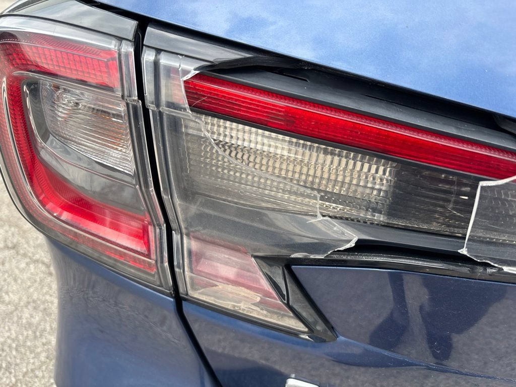 Used 2020 Subaru Outback Premium AWD/4WD image 5
