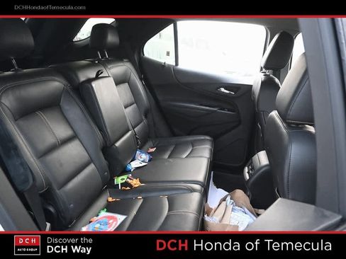 Used 2022 Chevrolet Equinox Premier image 19