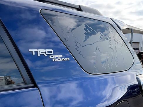 Used 2022 Toyota 4Runner TRD Off-Road image 29