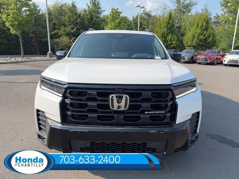 New 2026 Honda Pilot Black Edition image 2
