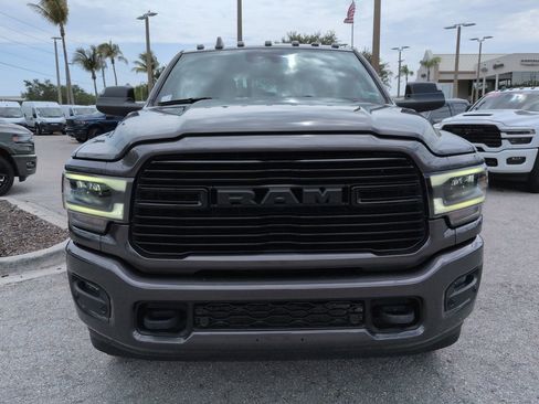 Used 2022 RAM 2500 Laramie w/ Night Edition AWD/4WD image 3