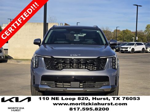 Certified 2025 Kia Sorento EX w/ Panoramic Sunroof Package image 11