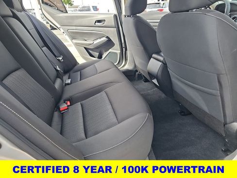 Used 2022 Nissan Altima 2.5 SV w/ SV Premium Package image 11