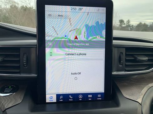 Certified 2020 Ford Explorer Platinum w/ Premium Technology Package image 34