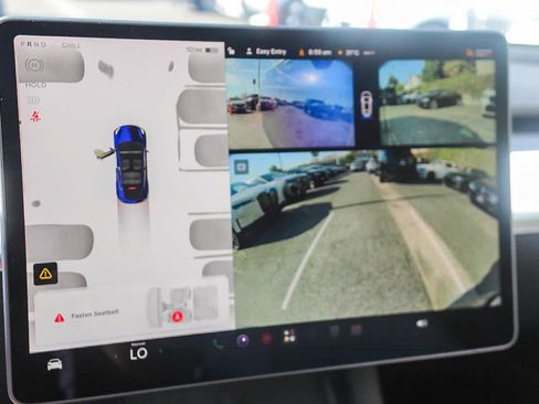 Used 2025 Tesla Model Y Long Range RWD image 30
