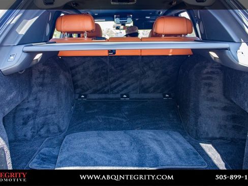 Used 2022 Rolls-Royce Cullinan w/ Dynamic Package image 10