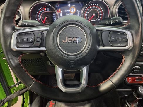 Used 2019 Jeep Wrangler Unlimited Rubicon AWD/4WD image 14