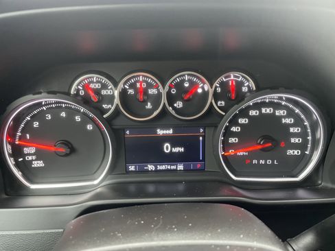 Used 2021 Chevrolet Silverado 1500 LT Trail Boss w/ Convenience Package II image 19