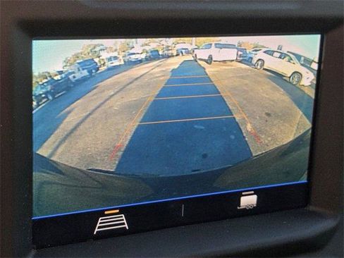 Used 2022 Chevrolet Silverado 1500 Custom w/ Safety Confidence Package image 20