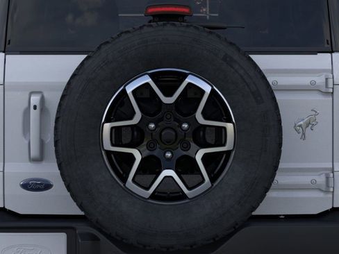 New 2025 Ford Bronco Outer Banks image 24