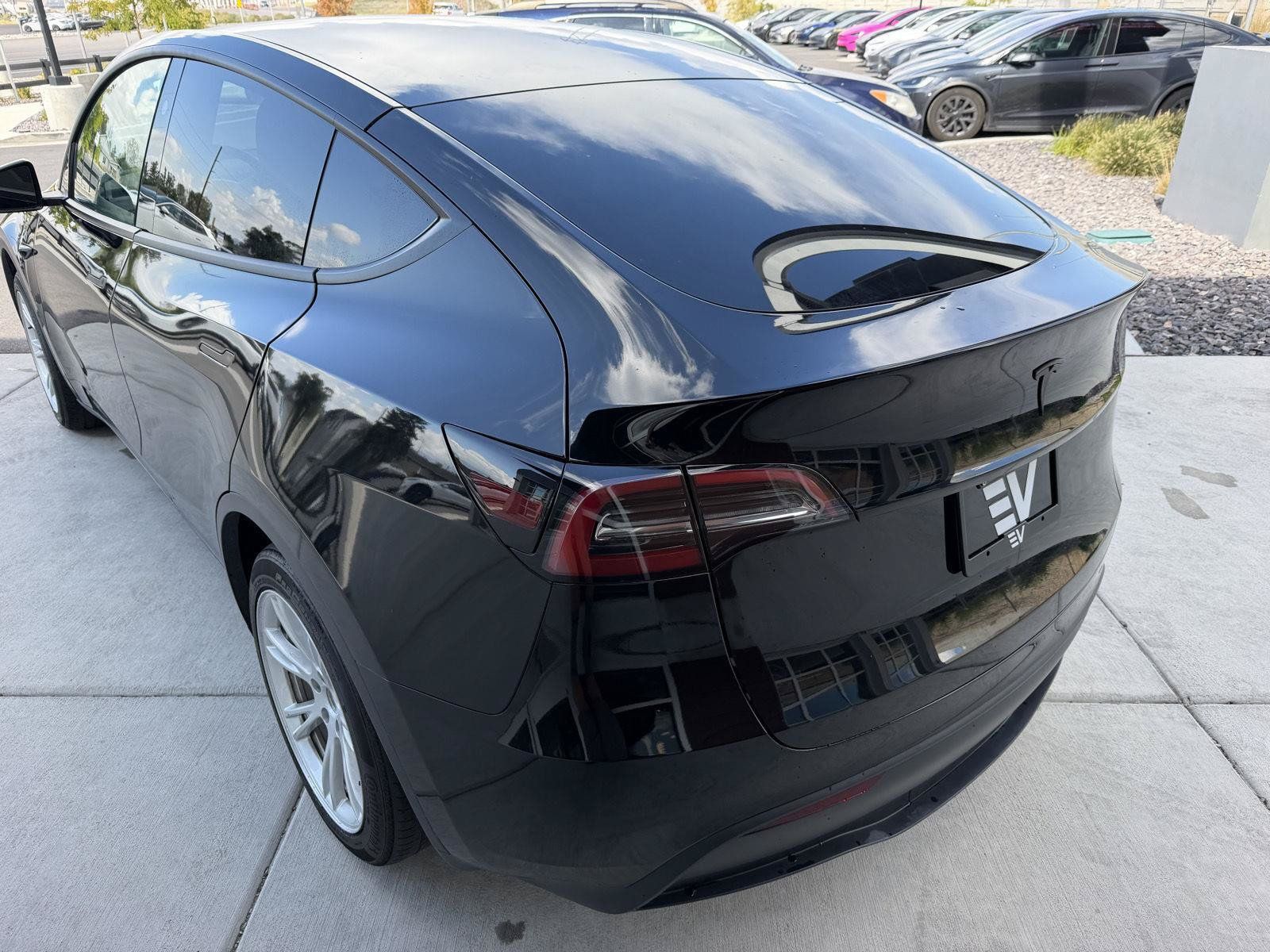 Used 2024 Tesla Model Y 2WD image 6