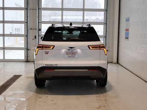 New 2026 Chevrolet Equinox LT w/ Convenience Package II image 9