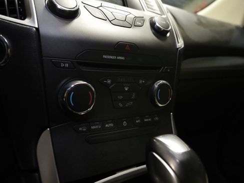 Used 2016 Ford Edge SEL AWD/4WD image 28