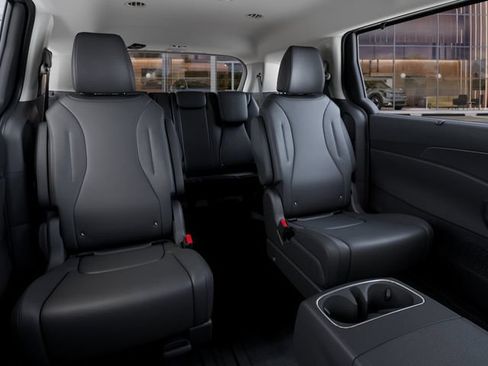 New 2027 Kia Carnival EX FWD image 16