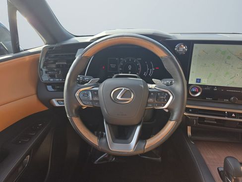 Used 2024 Lexus RX 350 Premium image 12